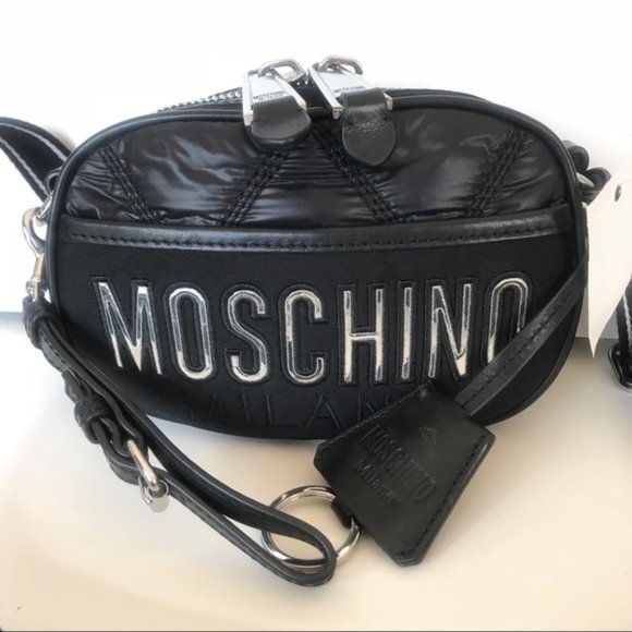 Sold ! MOSCHINO Quilted Convertible Waist Bag - Picture 7 of 8